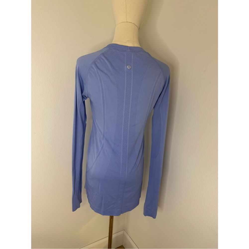 lululemon athletica Swiftly tech Long Sleeve Hip Length‎ in Periwinkle - Size 8 - Picture 3 of 5